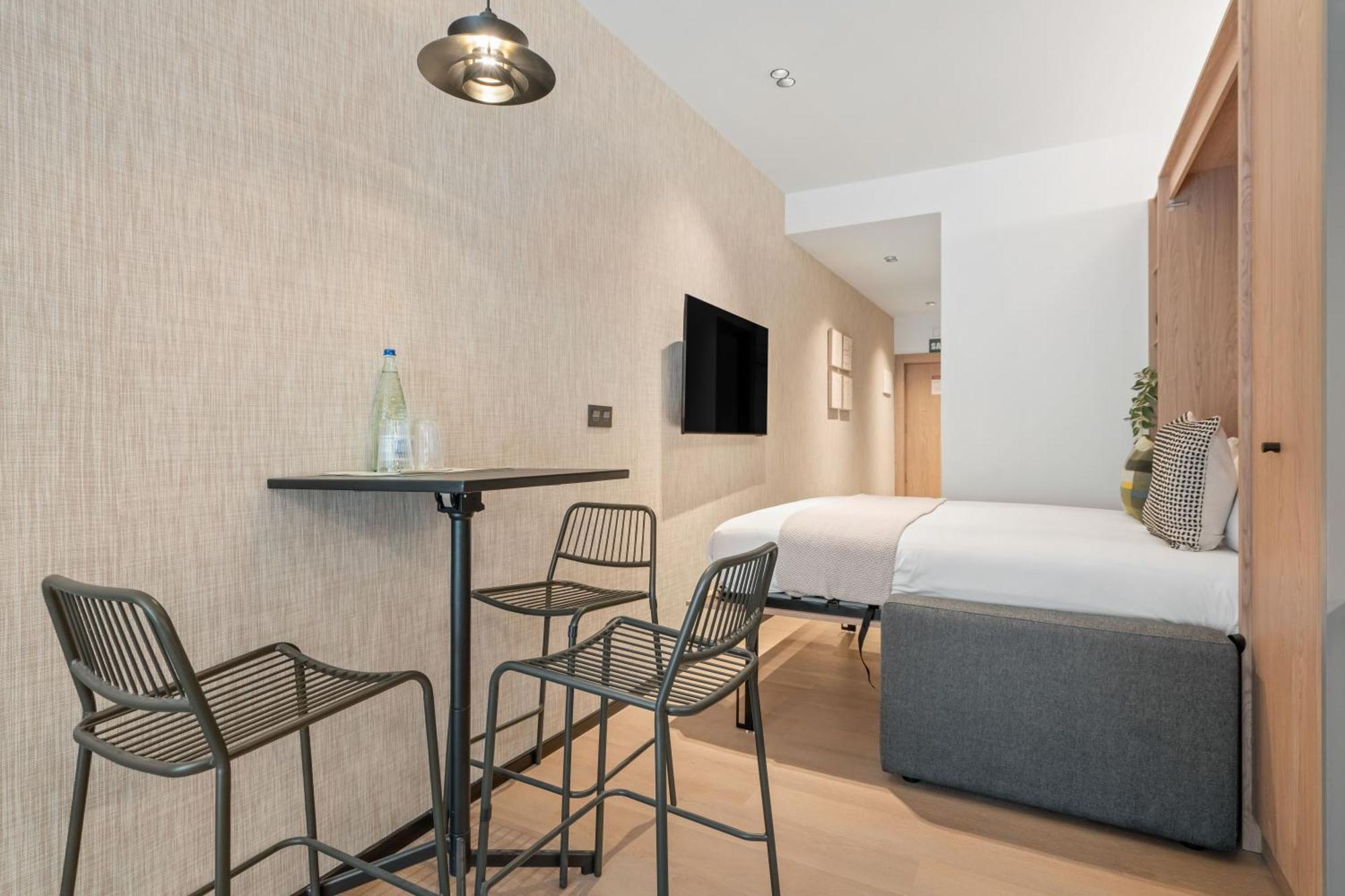 Dobo Moncayo Apartamento Madrid